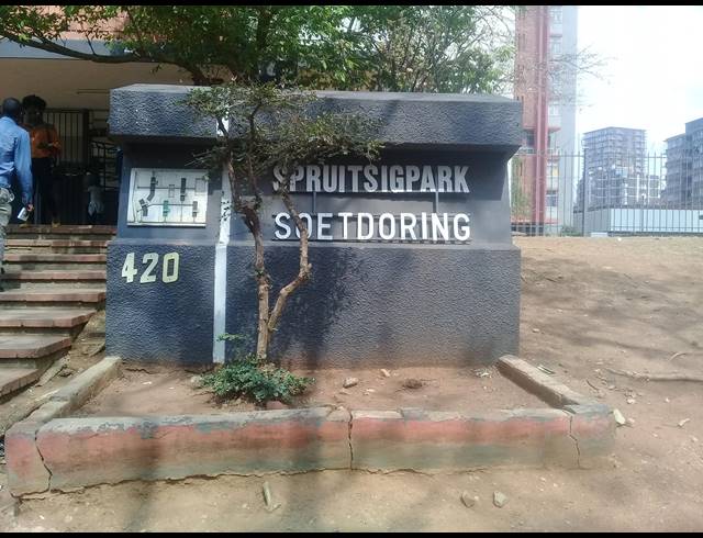 1 BEDROOM FLAT FOR SALE IN SUNNYSIDE